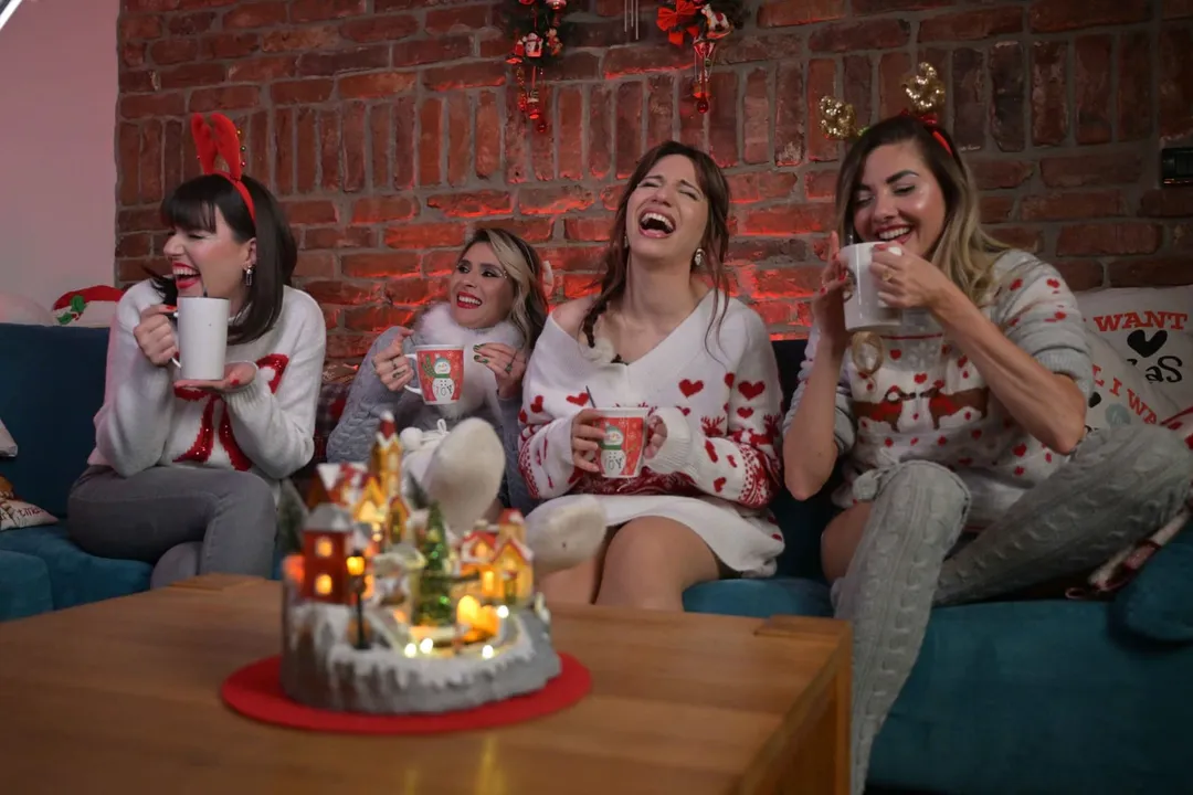 Sarah Mace and The Girlzz ја започнуваат празничната магија со „Нека Трепка“